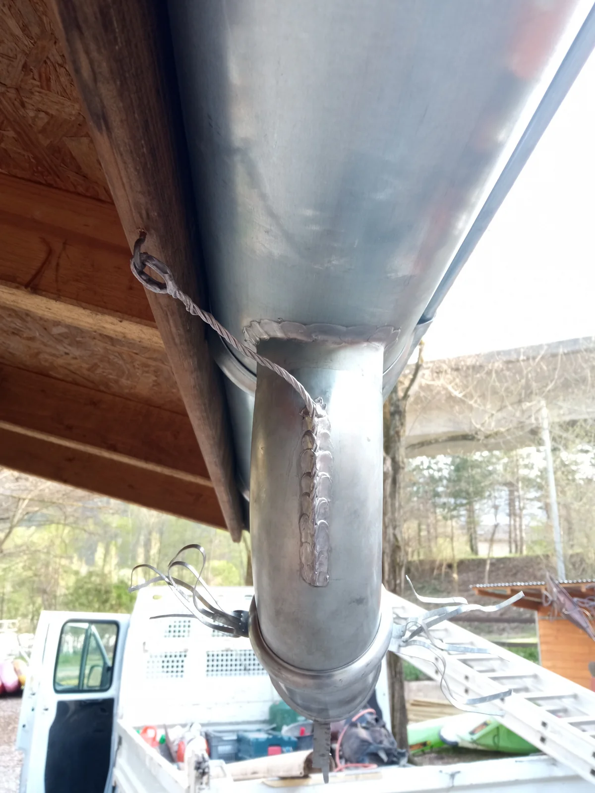 Détail sous la gouttière